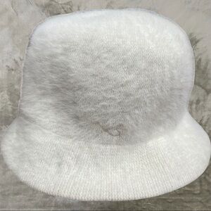 Vintage Betmar New York Angora Blend Off White Fuzzy Bucket Hat Women Y2K